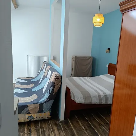Appartement Studio Avec Cuisine Et Salon, Proche Gare Et Centre *